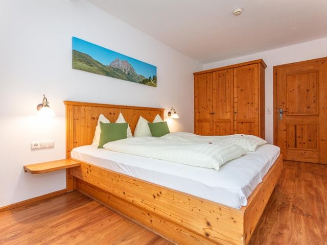 Ferienwohnungen mit 4* Komfort in Neukirchen